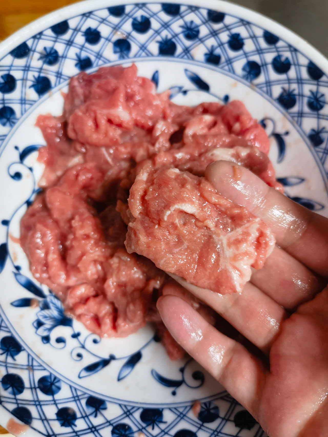 嫩牛肉腌制的做法 步骤6