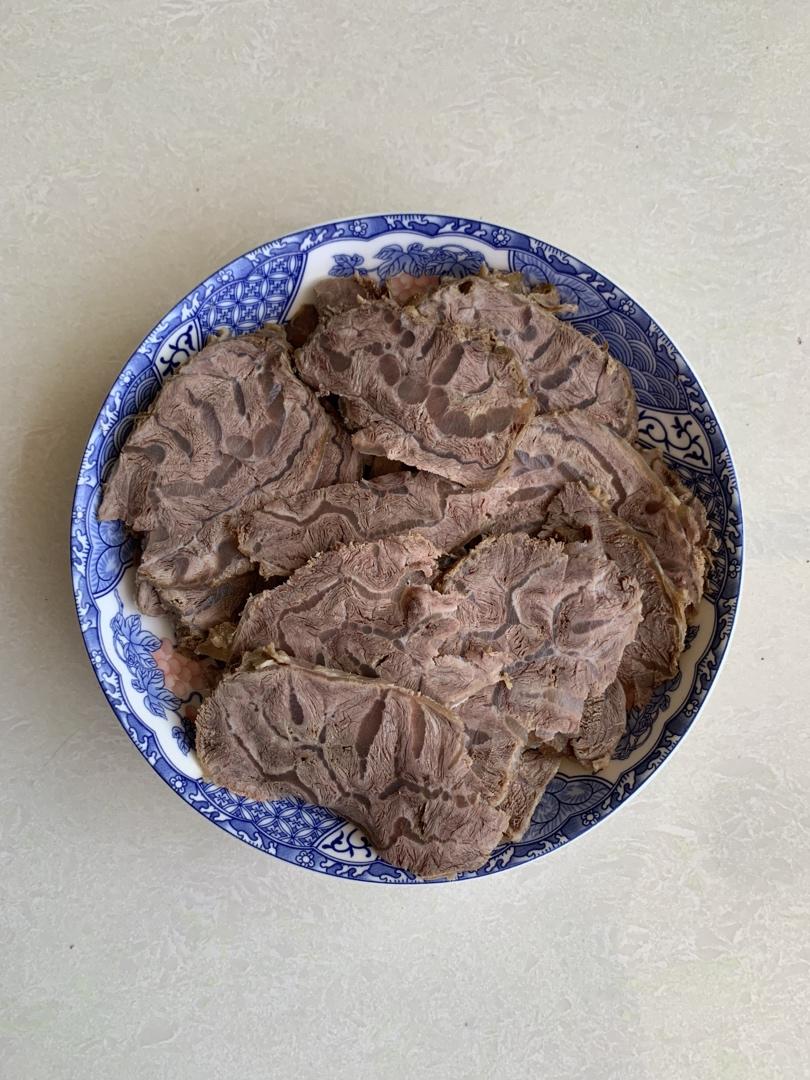 卤牛肉