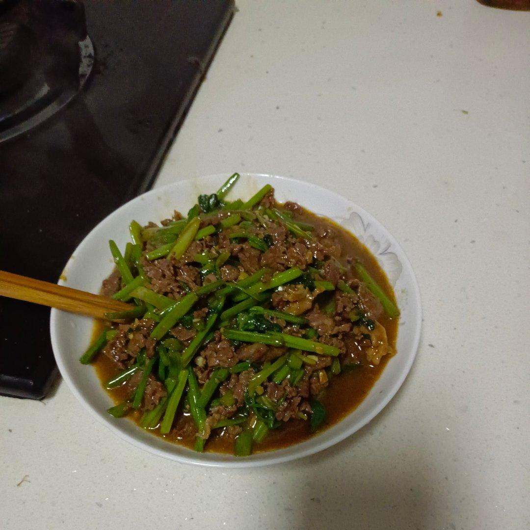 ㊙️家常菜‼️芹菜小炒牛肉‼️牛肉超级嫩滑哟