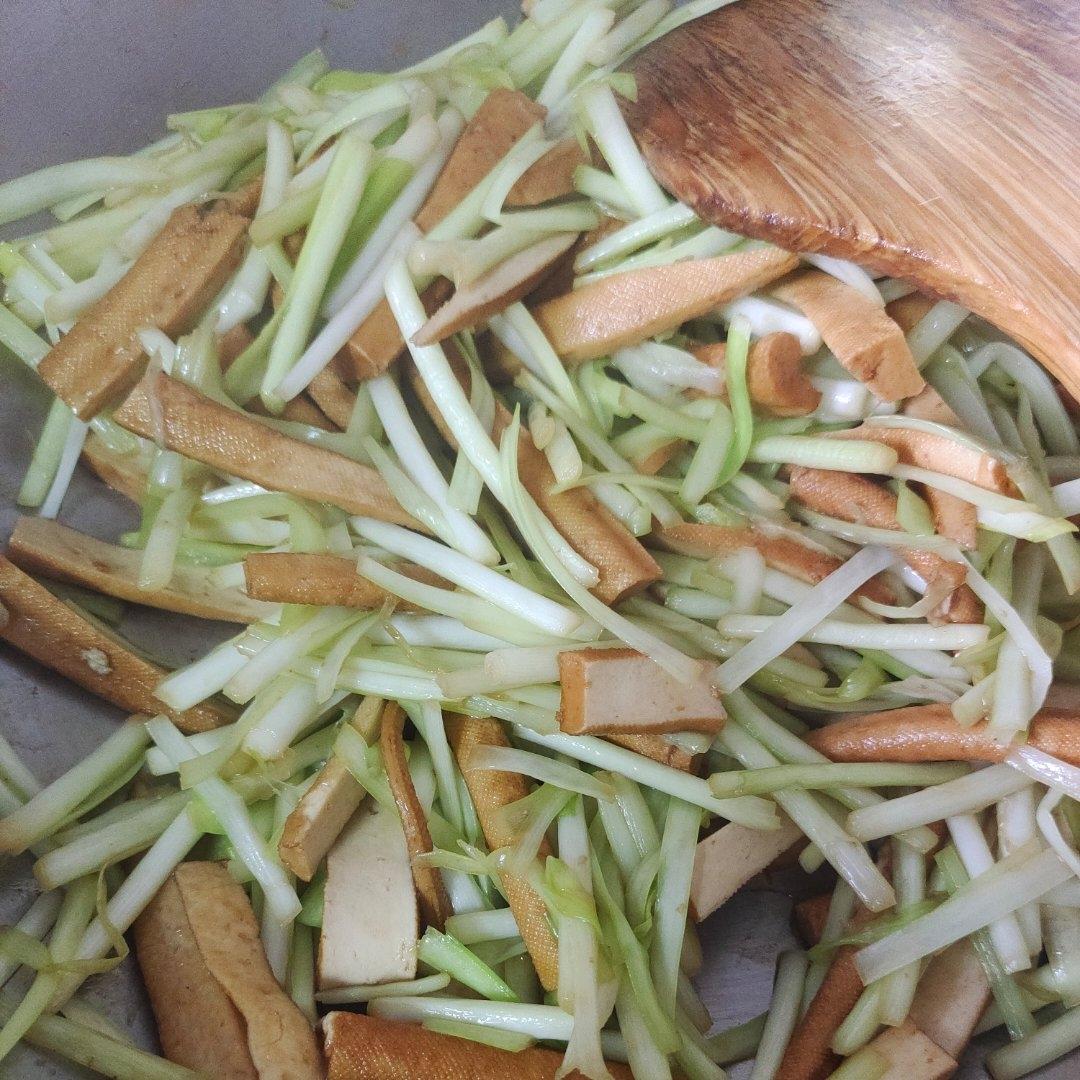 韭黄炒豆干
