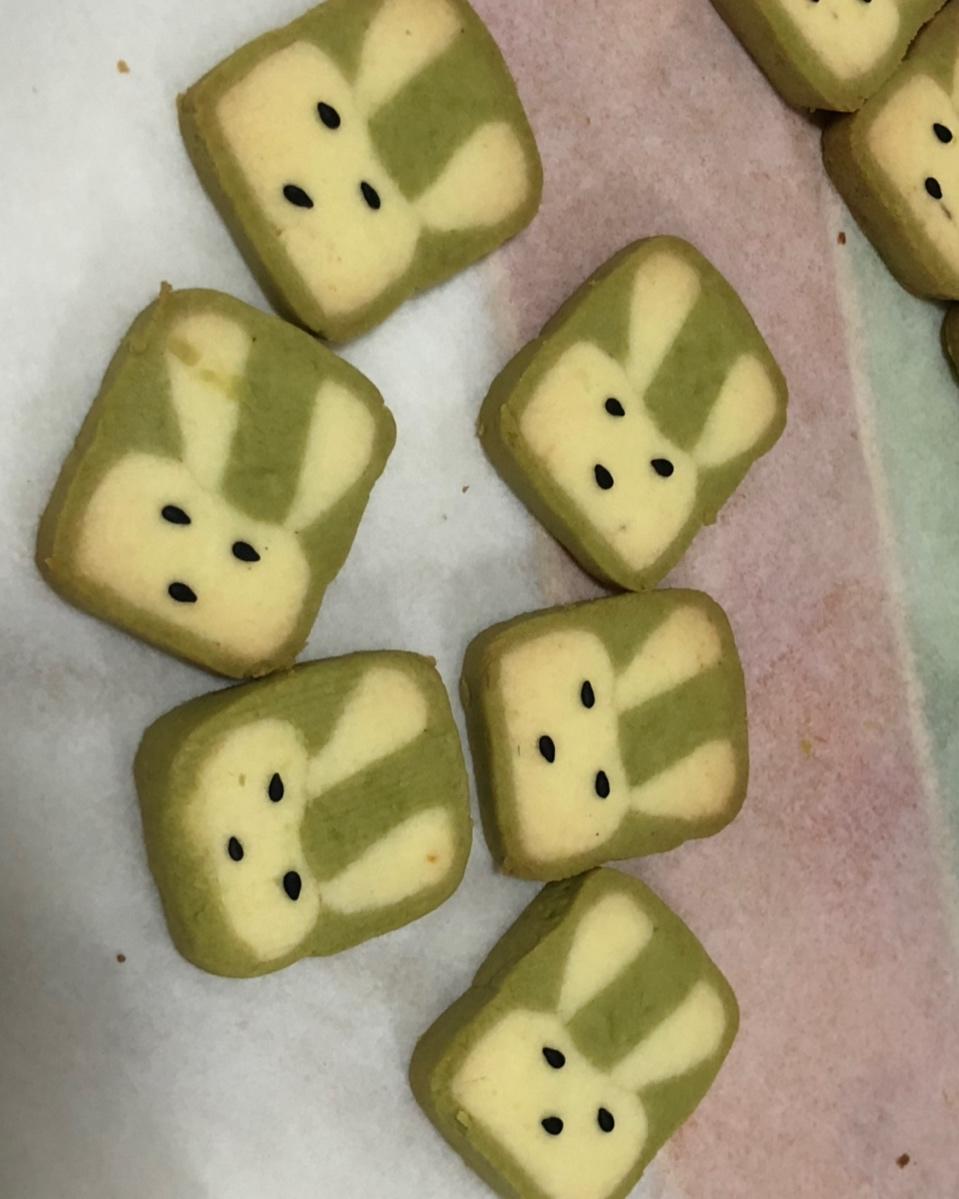 抹茶兔兔曲奇（比熊猫简单！超详细实物图+超良心手绘图）