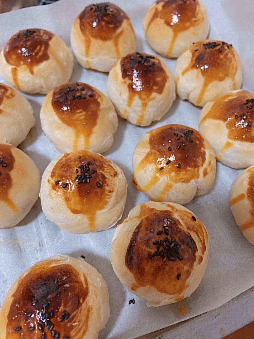 超简单 免揉 酥掉渣的蛋黄酥(超详细附全程视频)不破酥『万能酥皮』