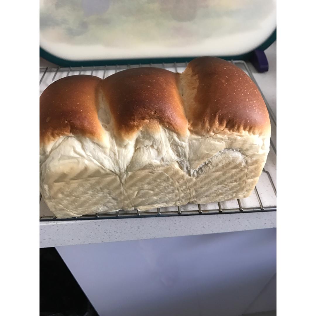 大名鼎鼎的吐司——妃娟100%中种北海道牛奶吐司