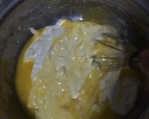 6寸戚风蛋糕（乳化，后蛋法）新手适用的做法 步骤5