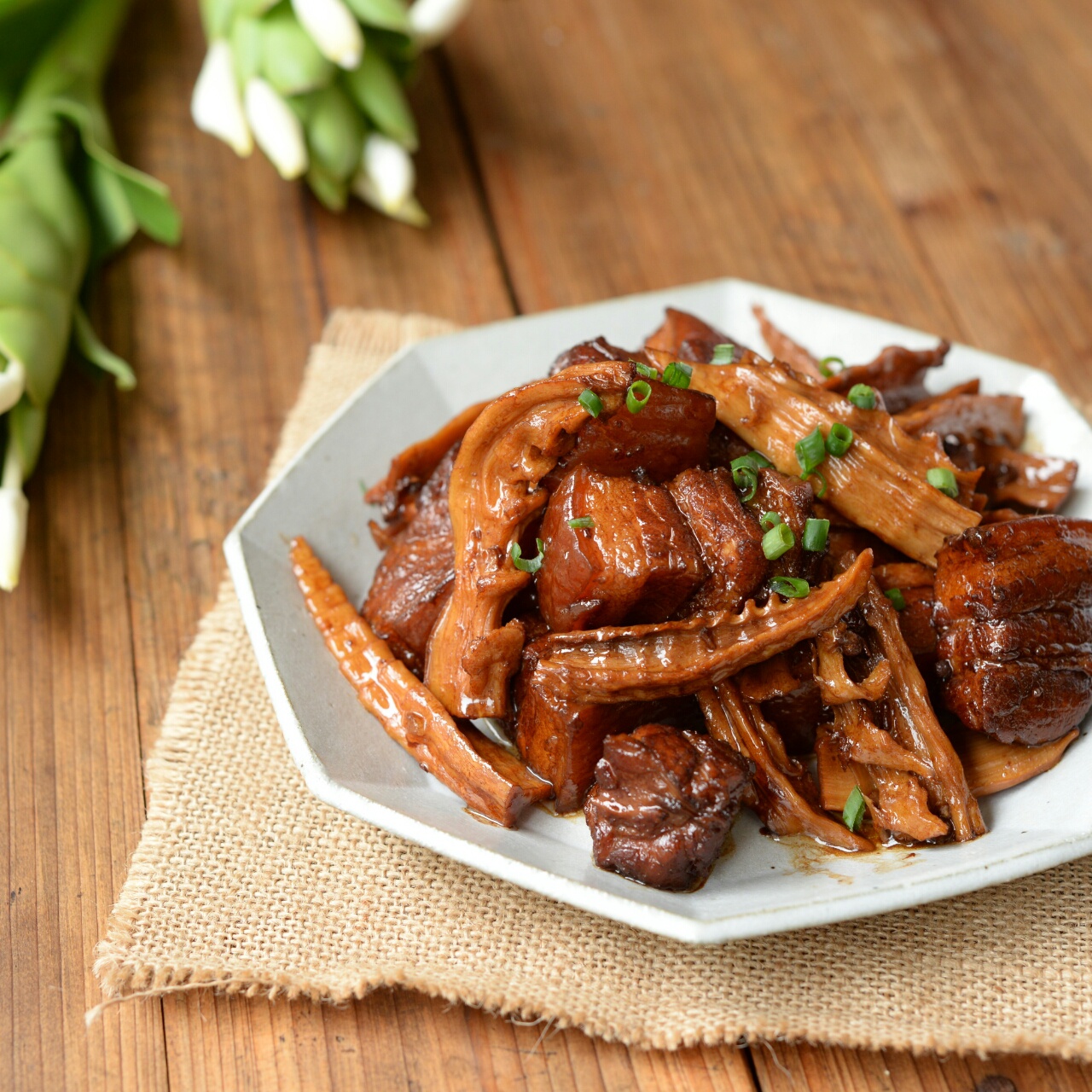 惠妈妈hui做的笋干烧肉