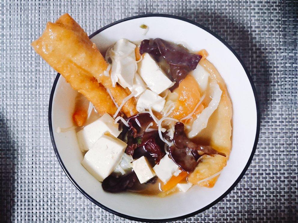 西红柿菌菇豆腐汤