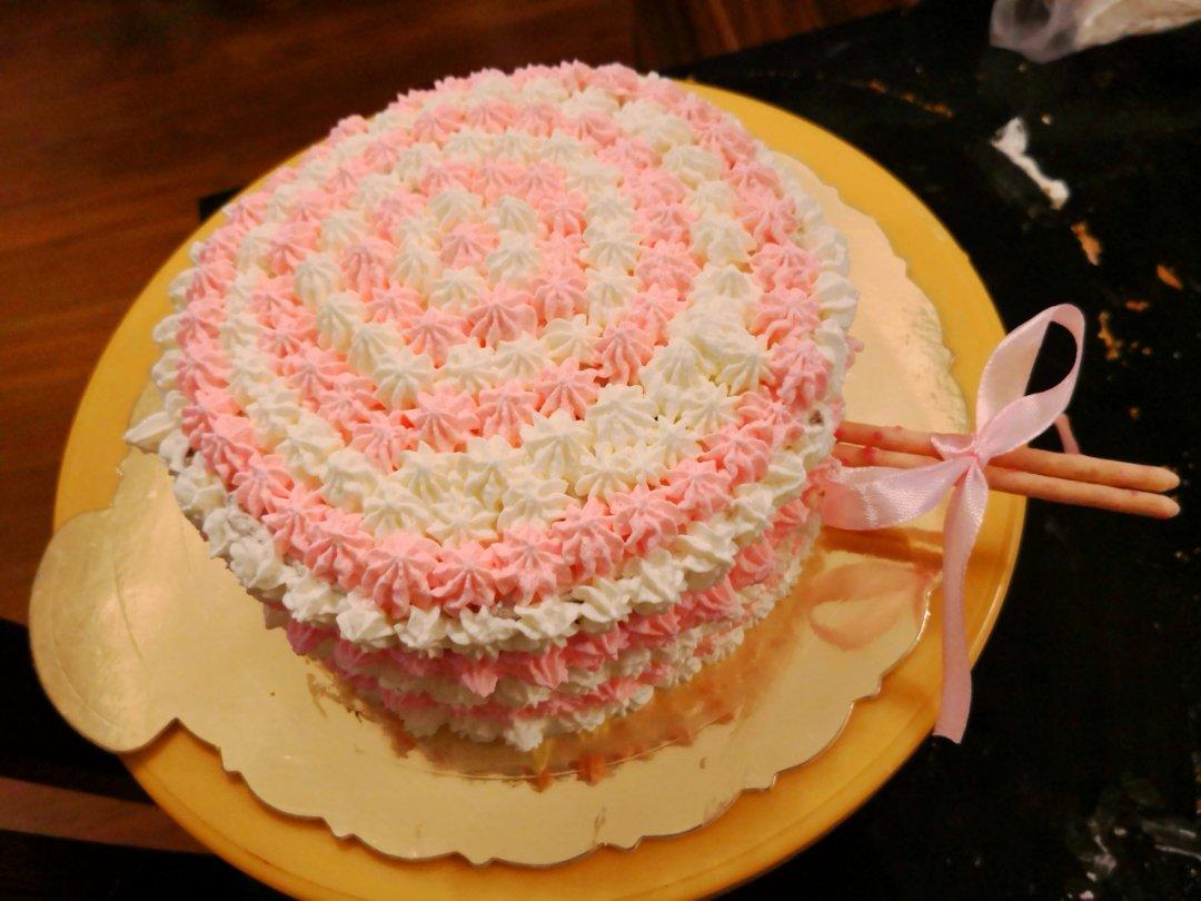 尘土飞扬55做的棒棒糖造型蛋糕