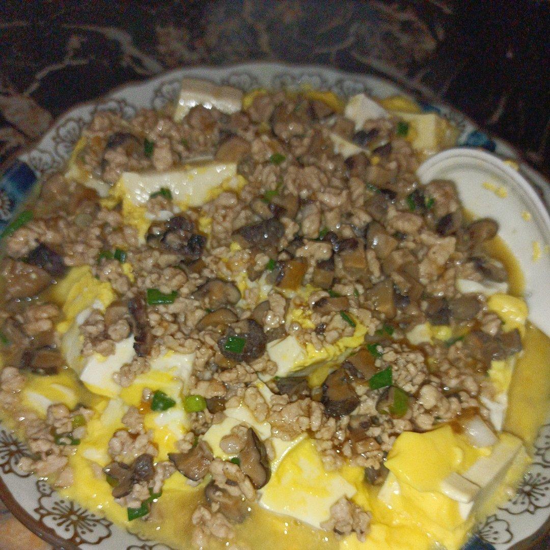 鸡蛋抱豆腐