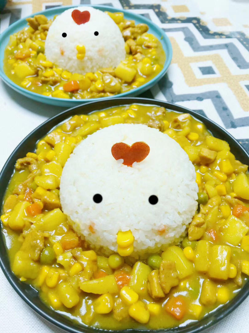 人见人爱花见花开🐤         三只小鸡日式咖喱饭