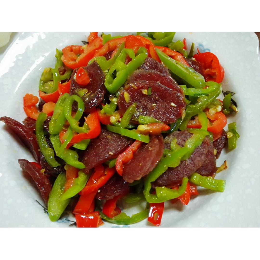 青红椒炒腊味