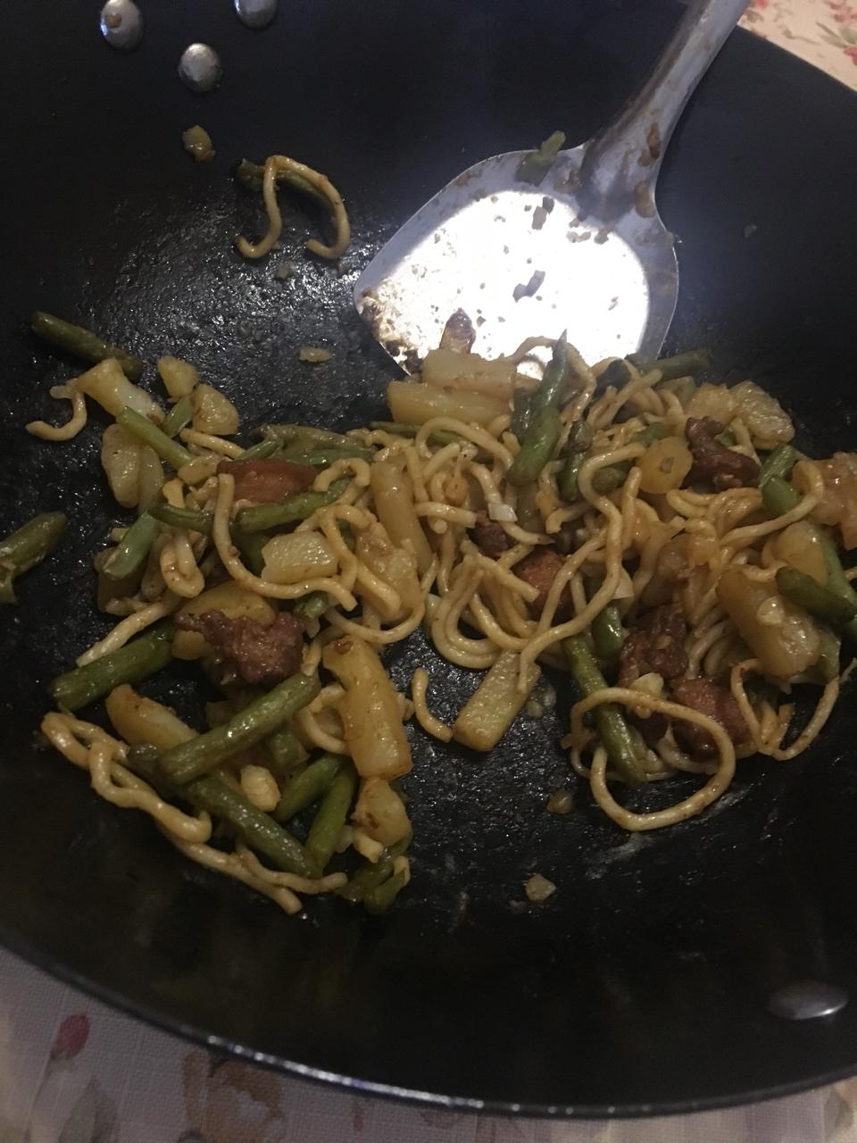 豆角焖面