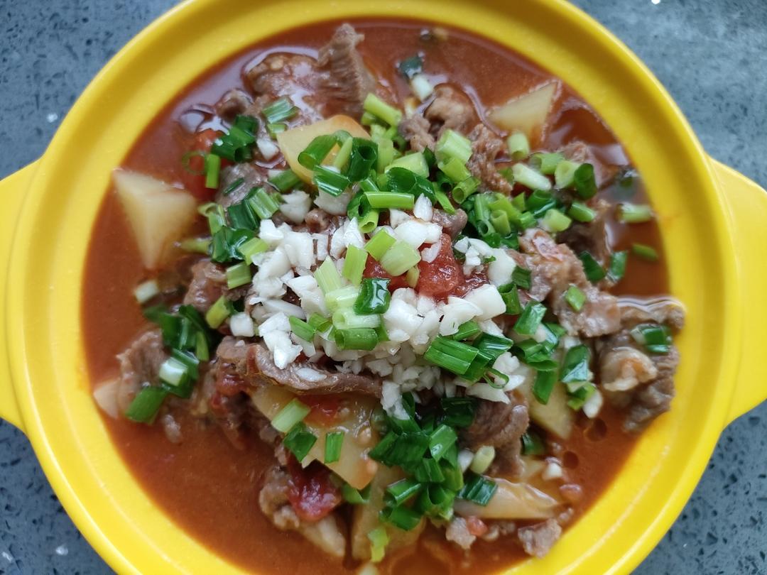 一道可以喝汤吃肉下面条的美食-茄汁牛肉