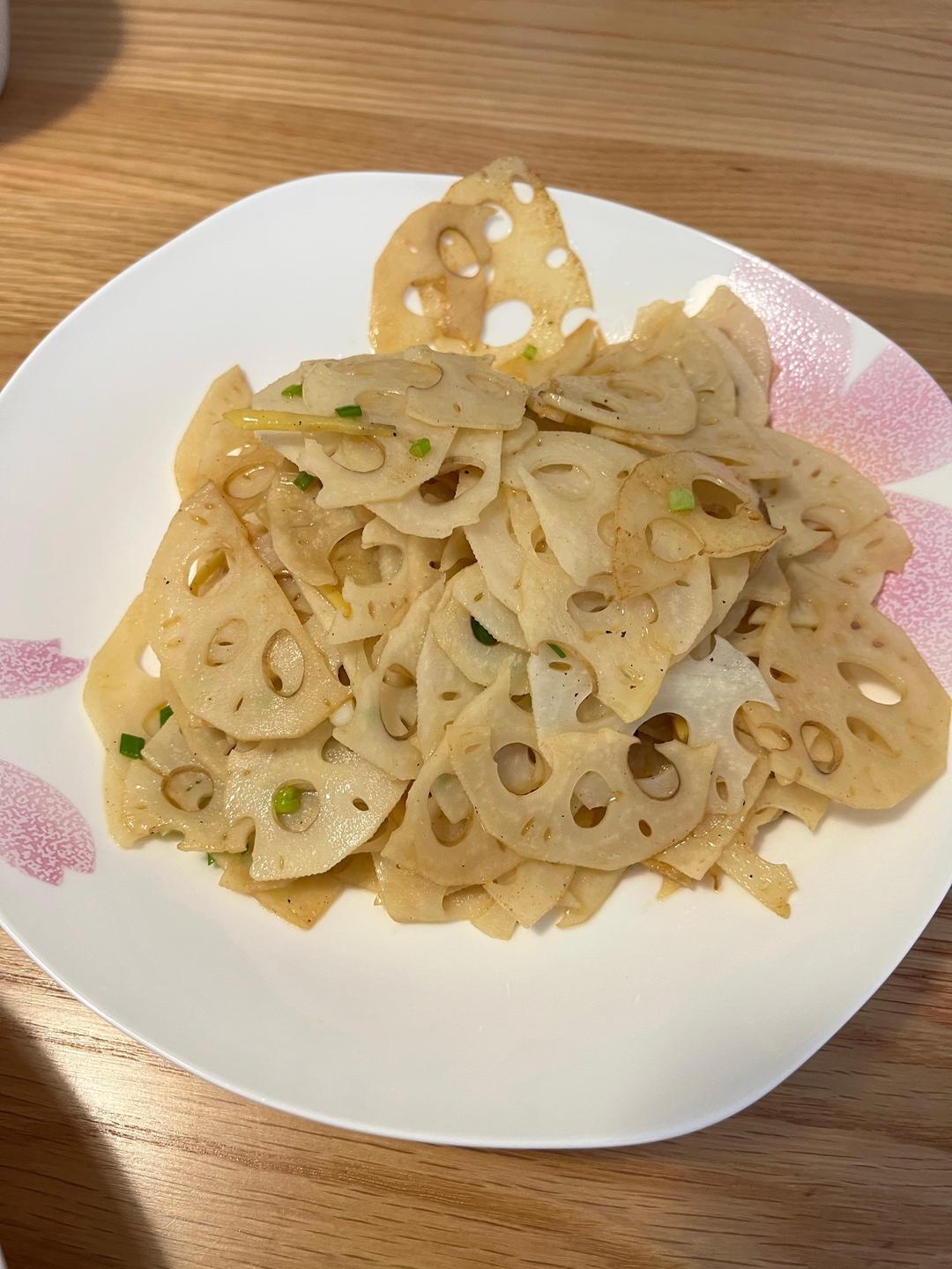 全家都爱吃的清炒藕片😋