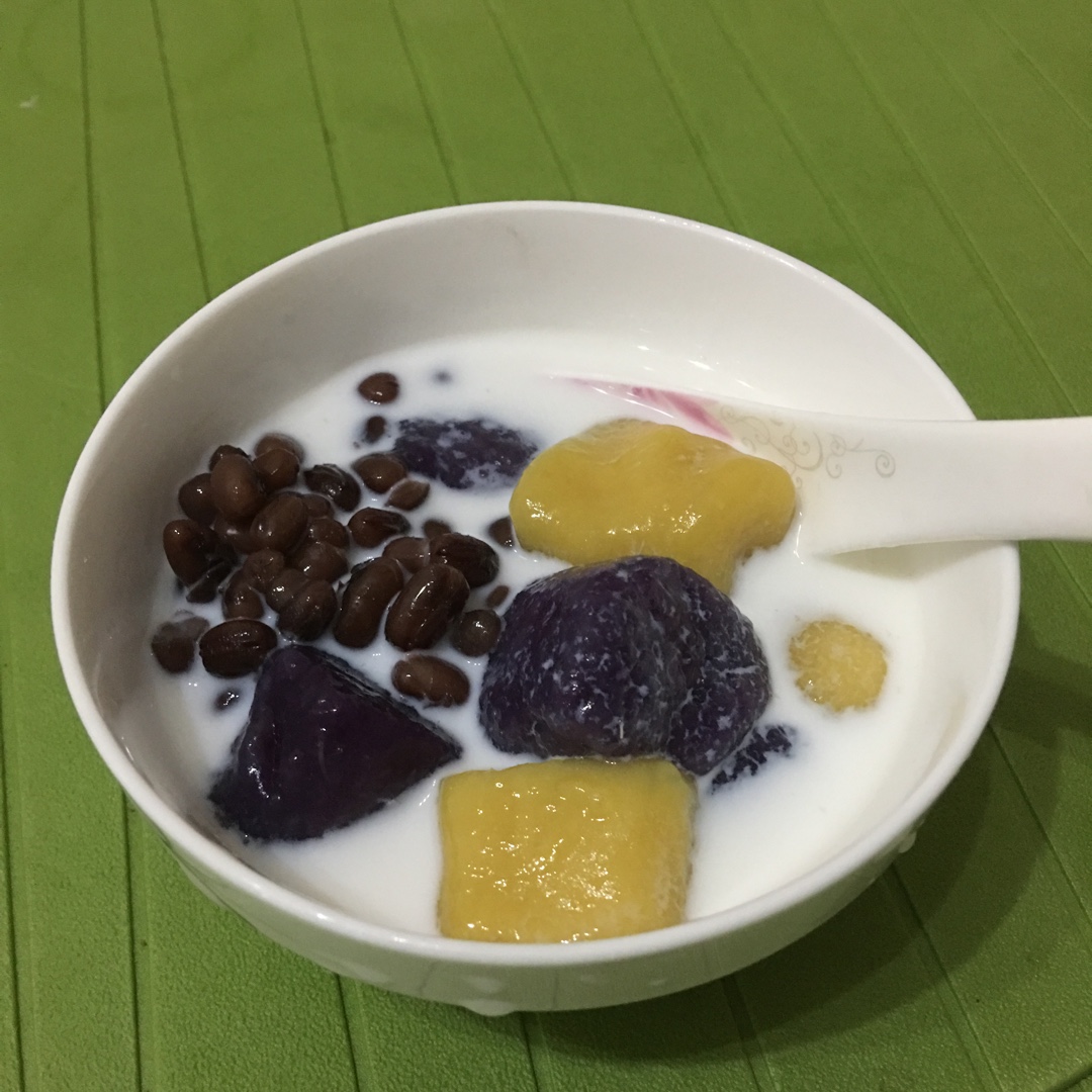芋圆红豆汤