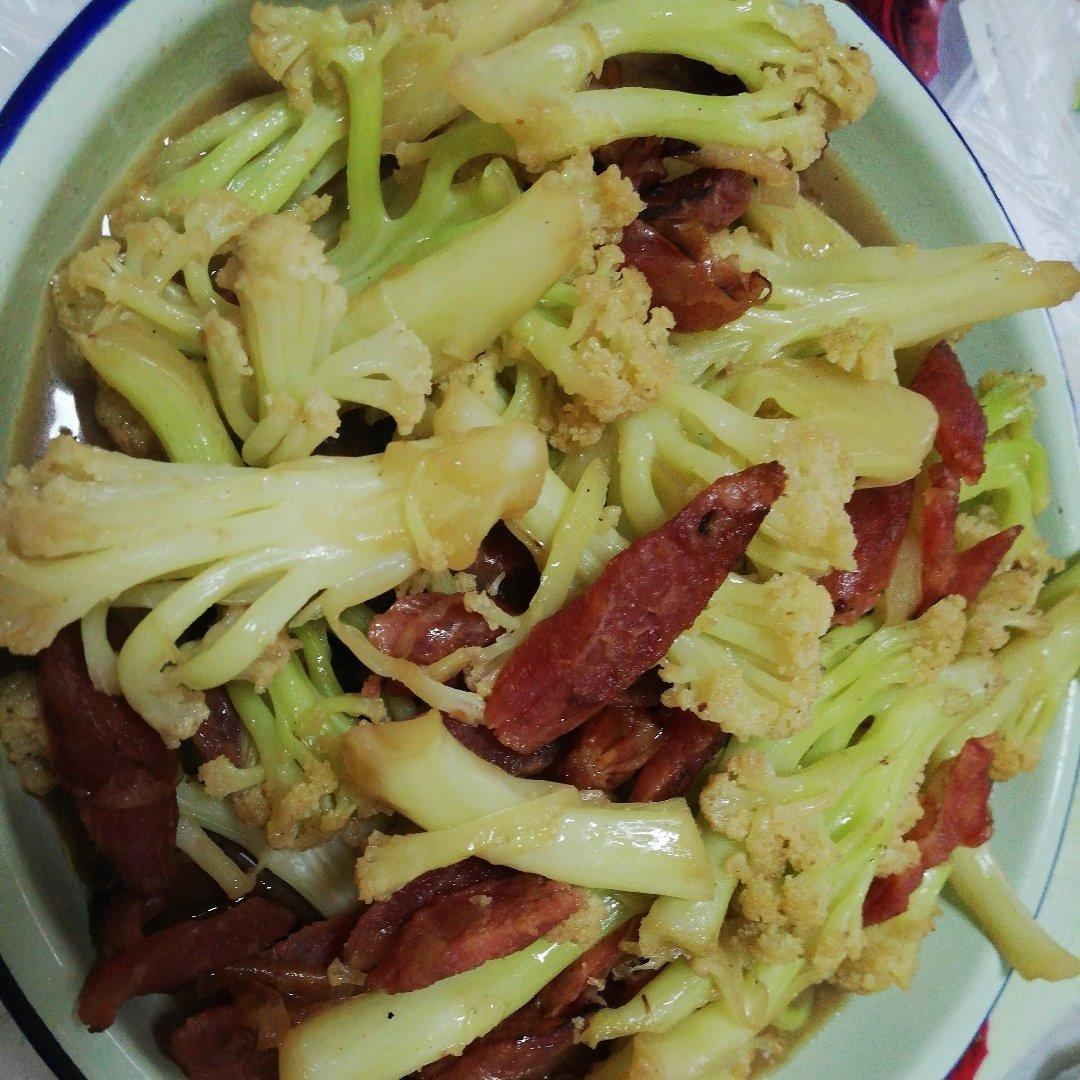 花菜炒腊肠