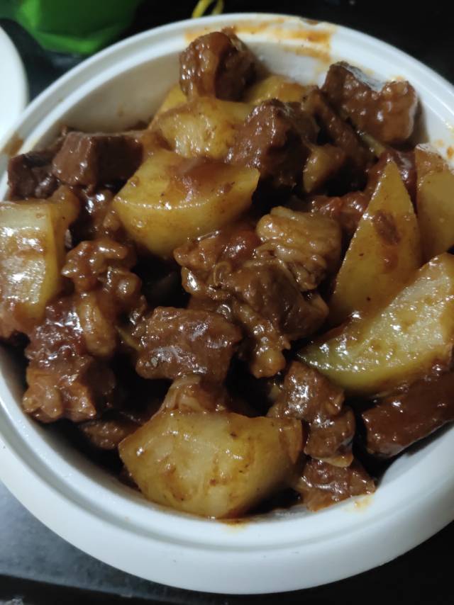 土豆炖牛肉
