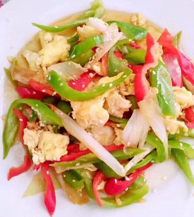 彩椒炒鸡蛋