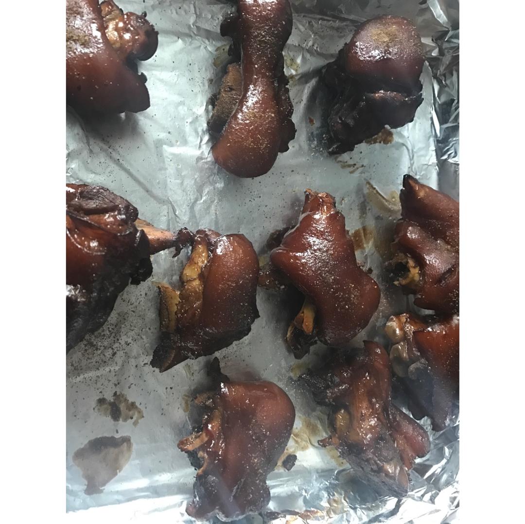 香酥烤猪蹄