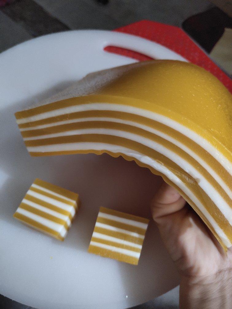 美味的“马蹄千层糕”（椰奶南瓜味）