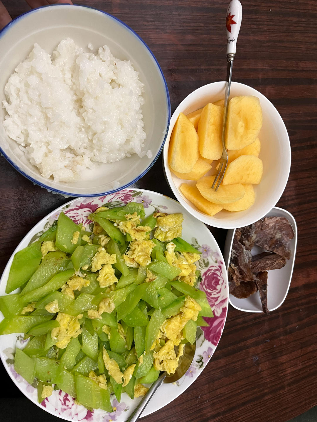黄瓜炒鸡蛋 （青瓜炒鸡蛋）