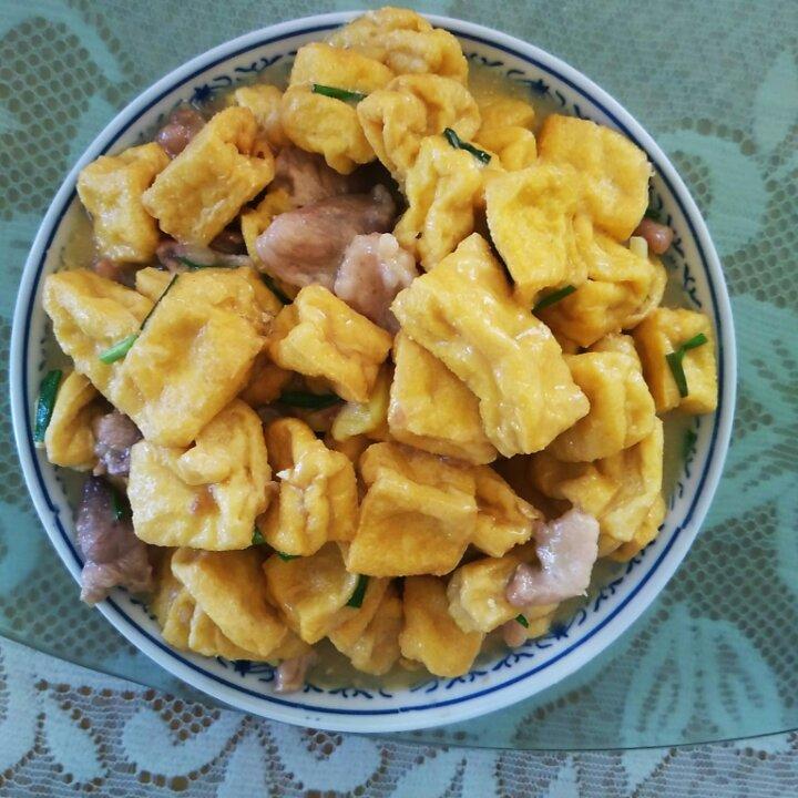 钰琳宝做的豆腐泡炒肉片