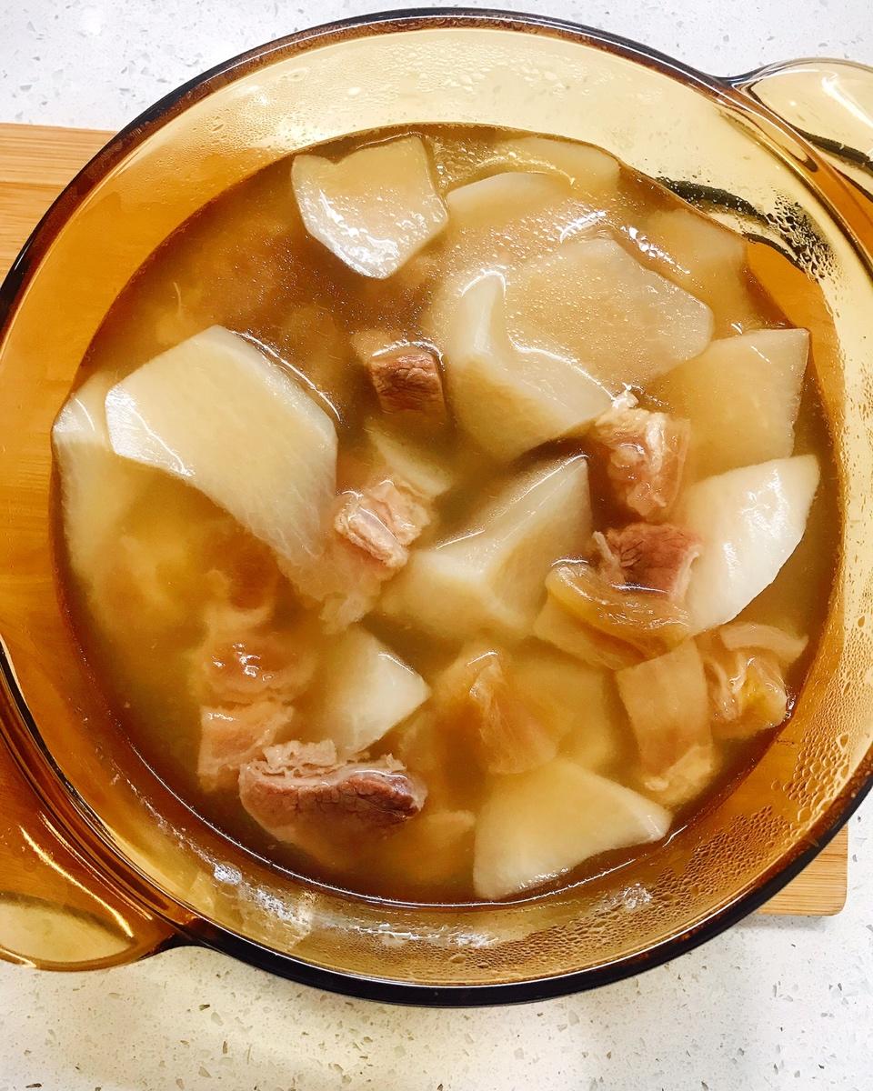 萝卜牛腩清汤