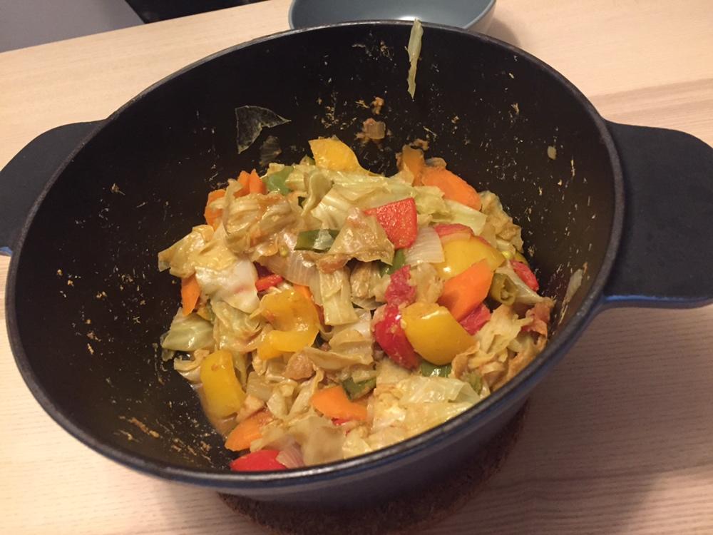 staub铸铁锅咖喱炖菜