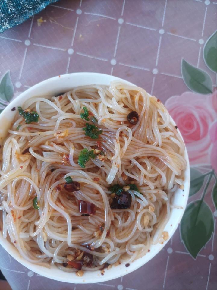 好吃到销魂🔥连汤汁都不剩的酸辣粉丝❗❗