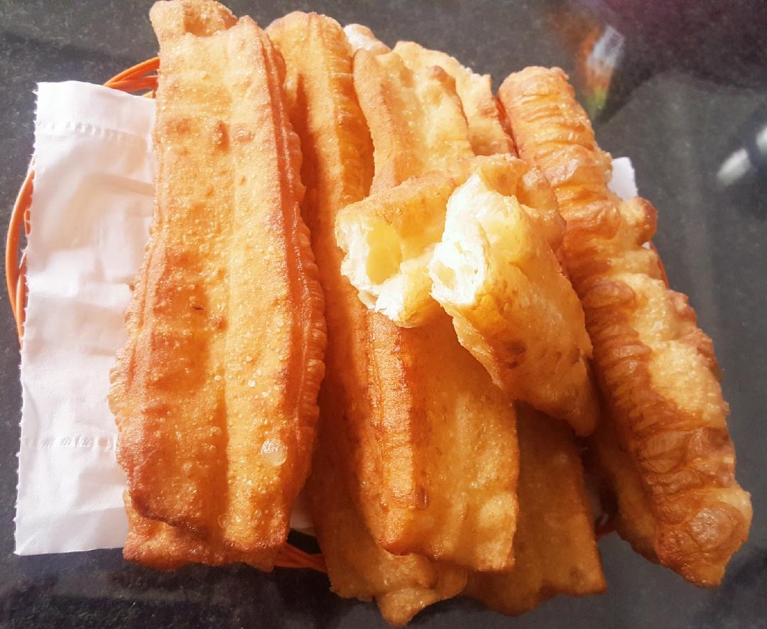 香酥家庭版油条的做法