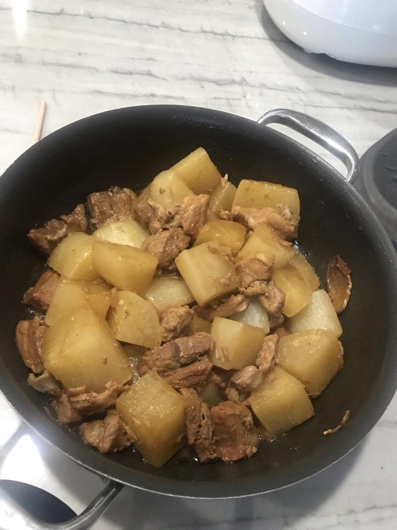 萝卜烧肉