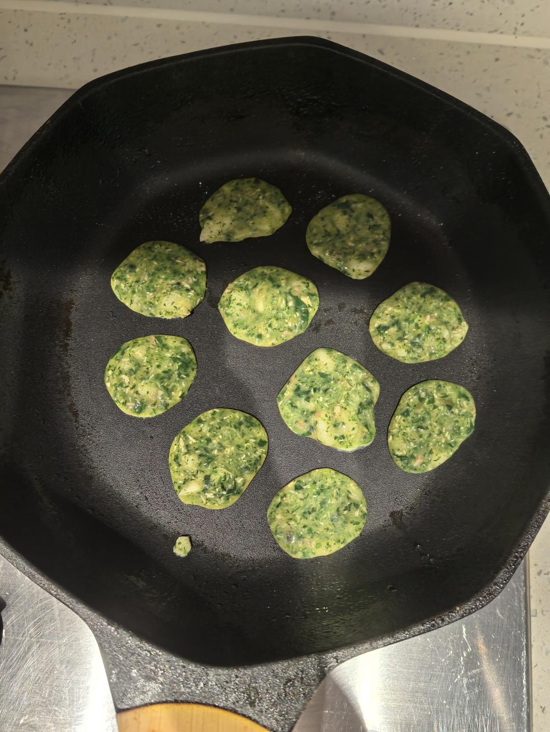 菠菜山药猪肉辅食（煎小饼＋蒸）