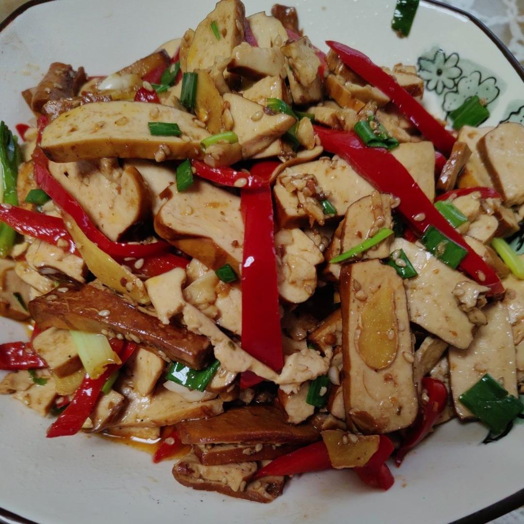 一吃就停不下来的～麻辣香干😋