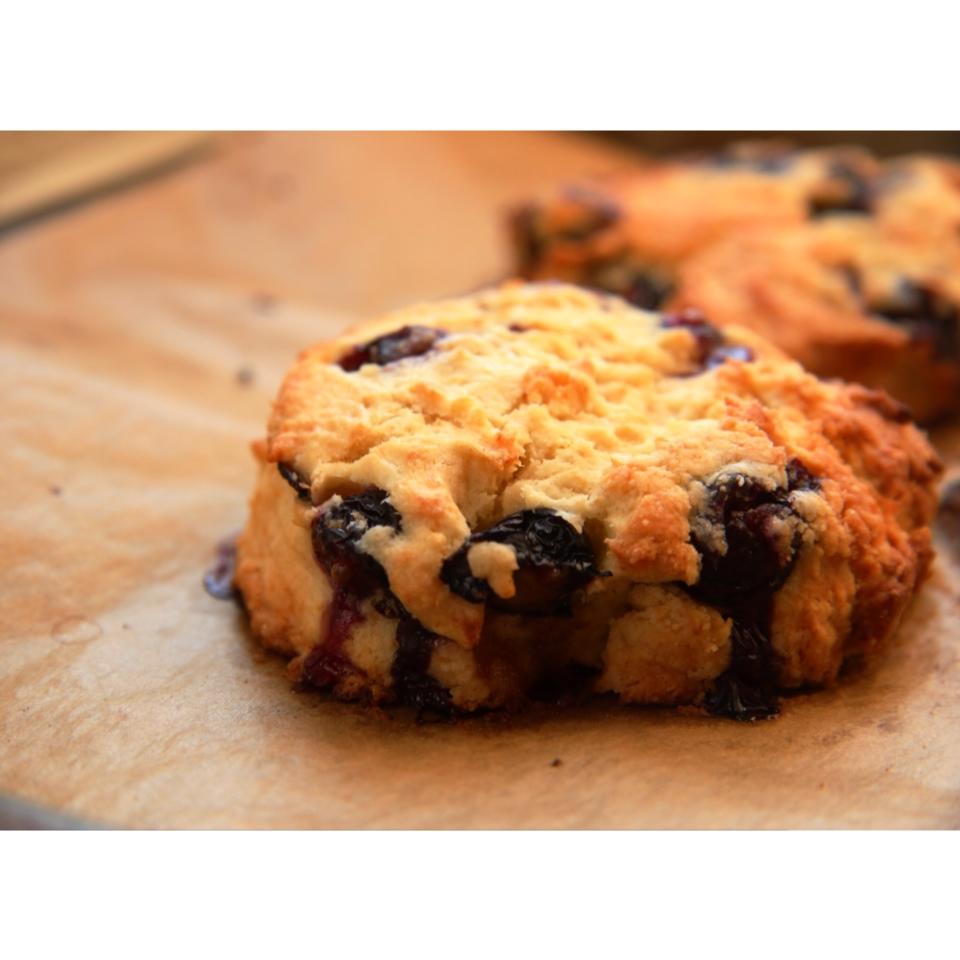 爆浆蓝莓司康Blueberry Explosion Scone