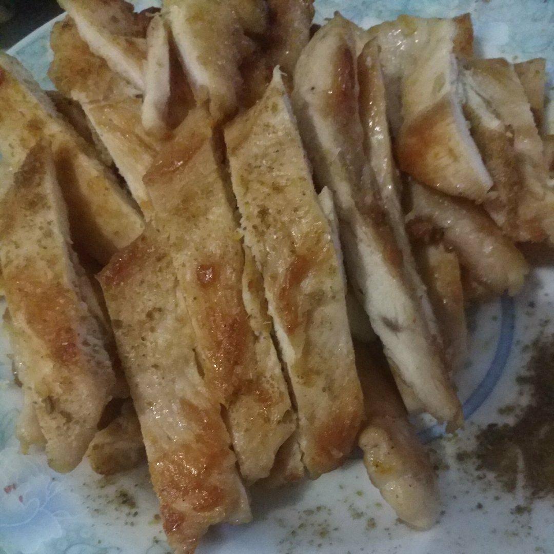 香煎嫩滑鸡胸肉