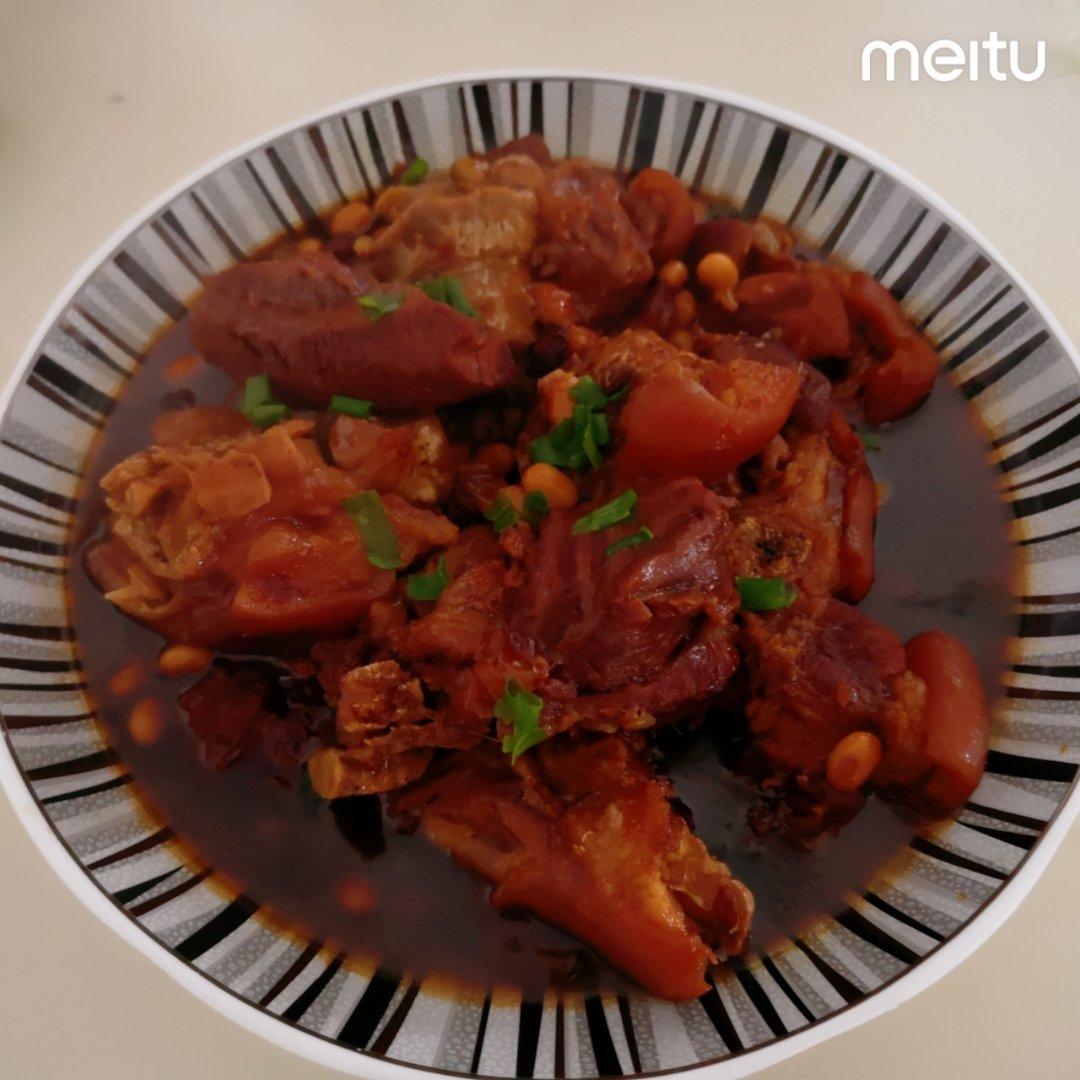 勾住男朋友女朋友的心——焖炖猪蹄（无油简易版）