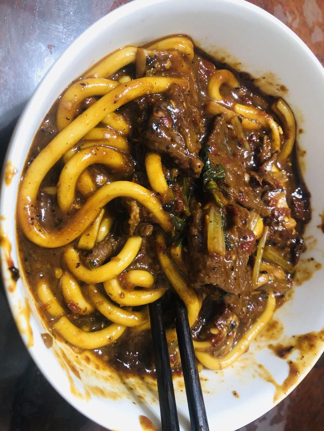 新疆炒米粉，炒宽粉，约粉那家味道