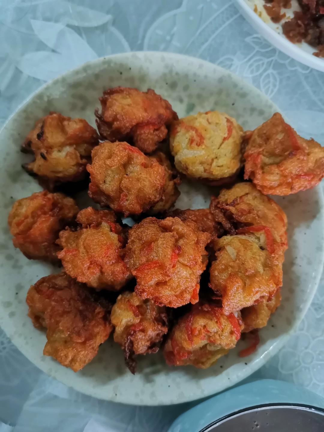 炸萝卜丸子