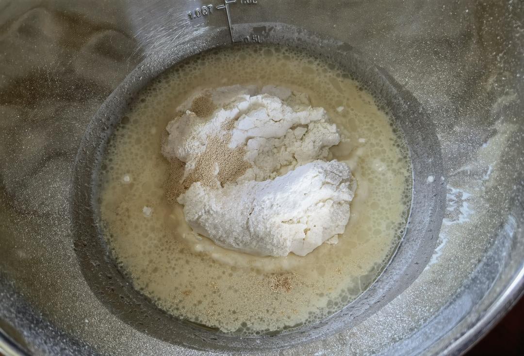 纯奶手撕吐司的做法 步骤1
