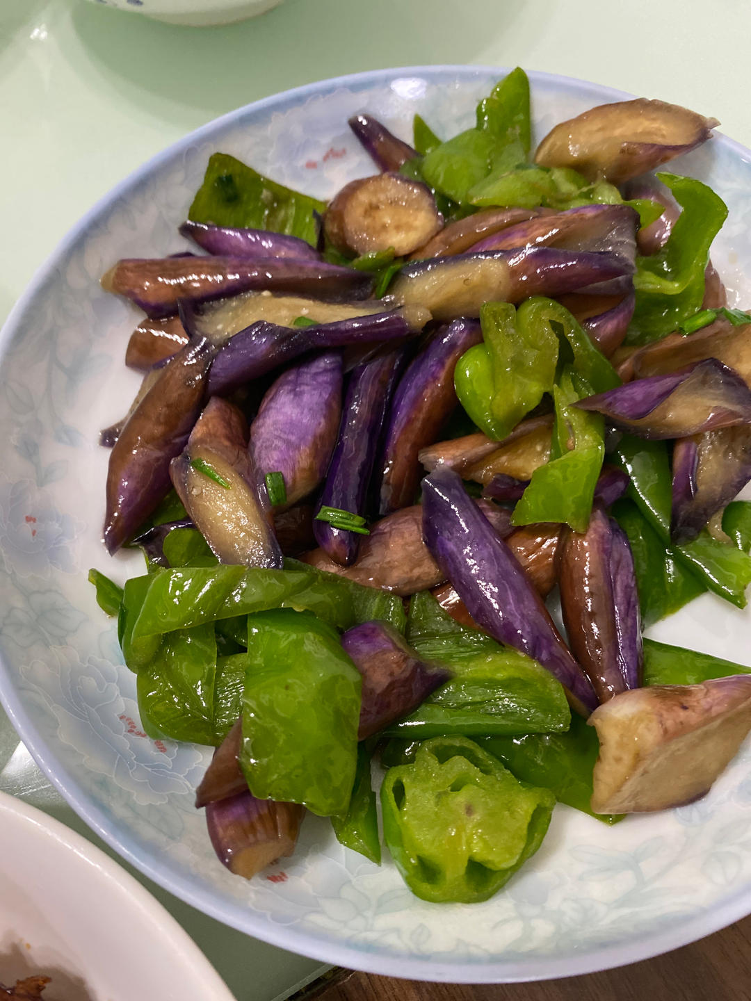 不费油❗不变色❗好吃下饭的青椒炒茄子