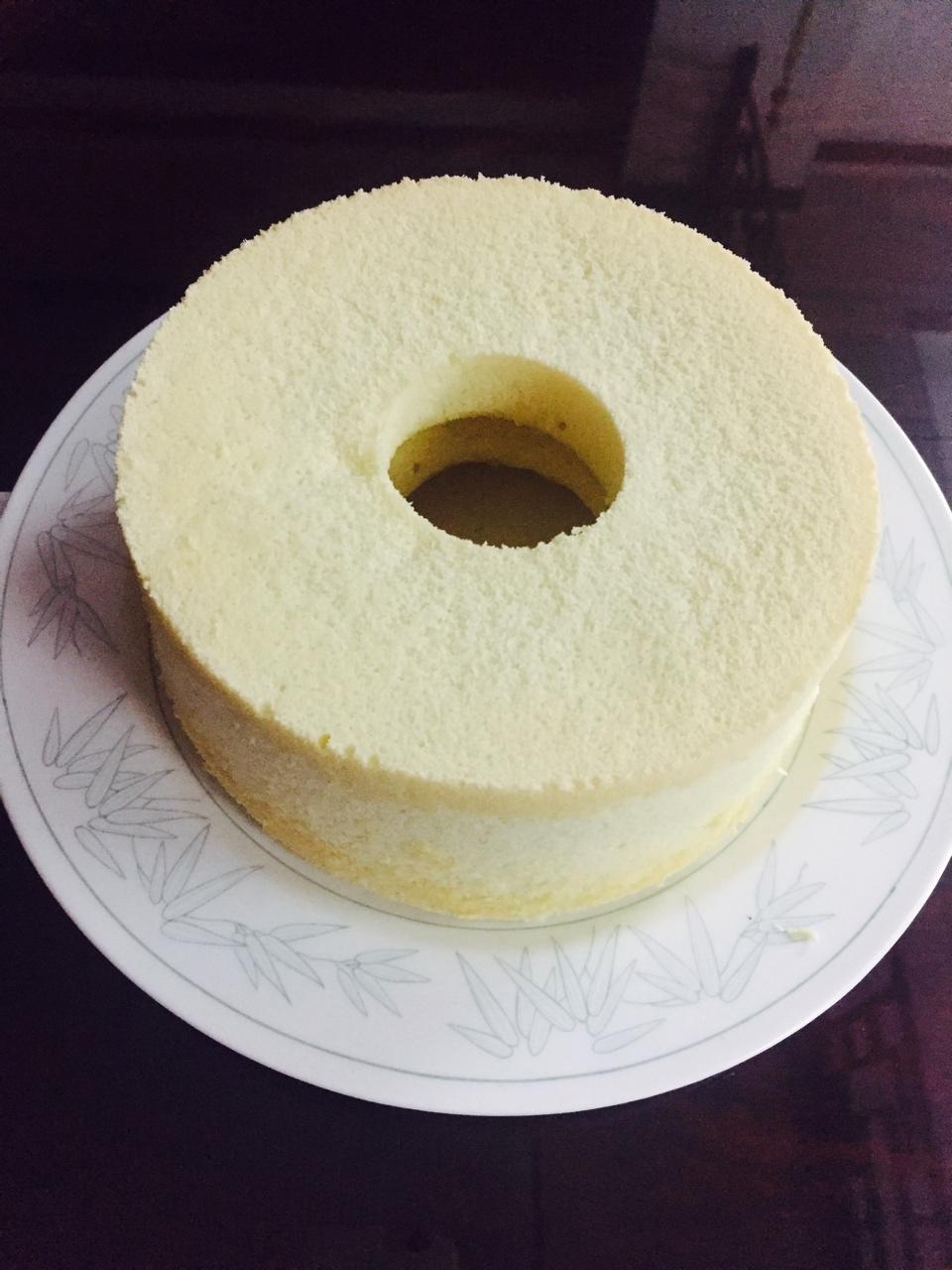 烤箱做蛋糕（戚风蛋糕的做法）