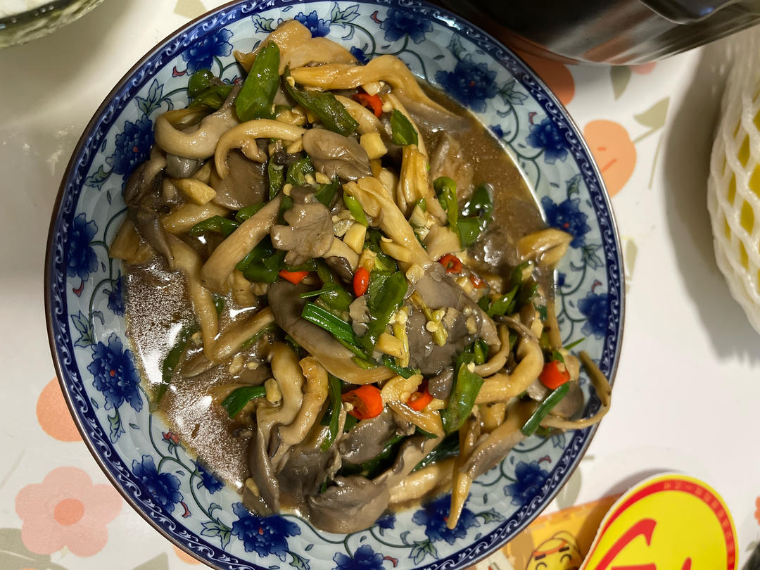 爆炒平菇