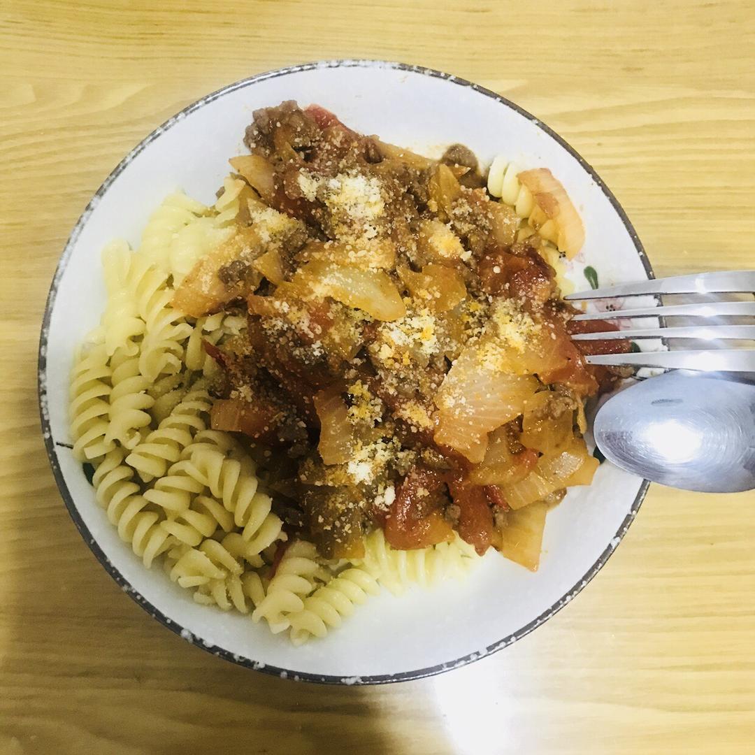 （完胜必胜客的）番茄肉酱意大利面～