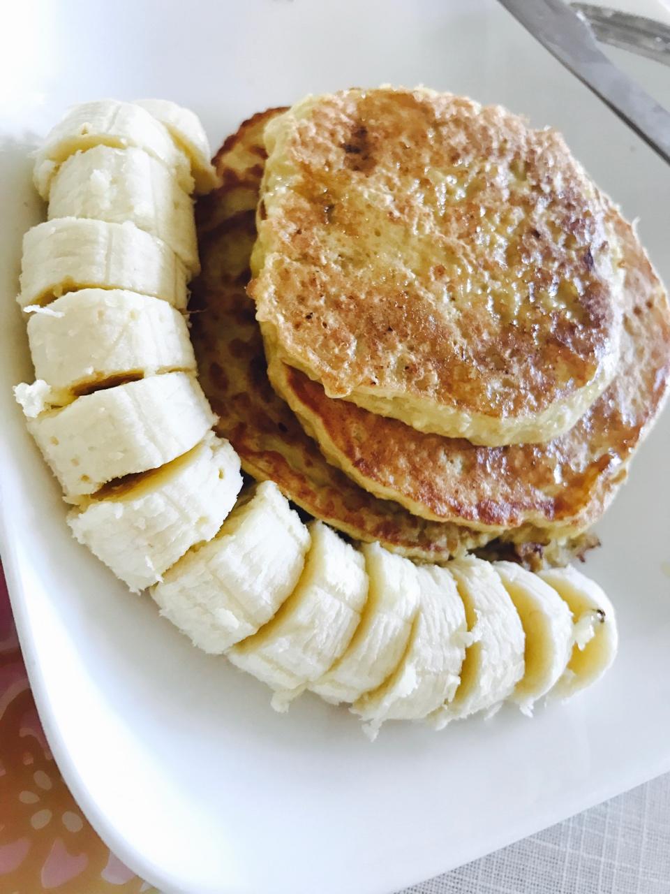 一个搅拌机搞定的燕麦香蕉松饼