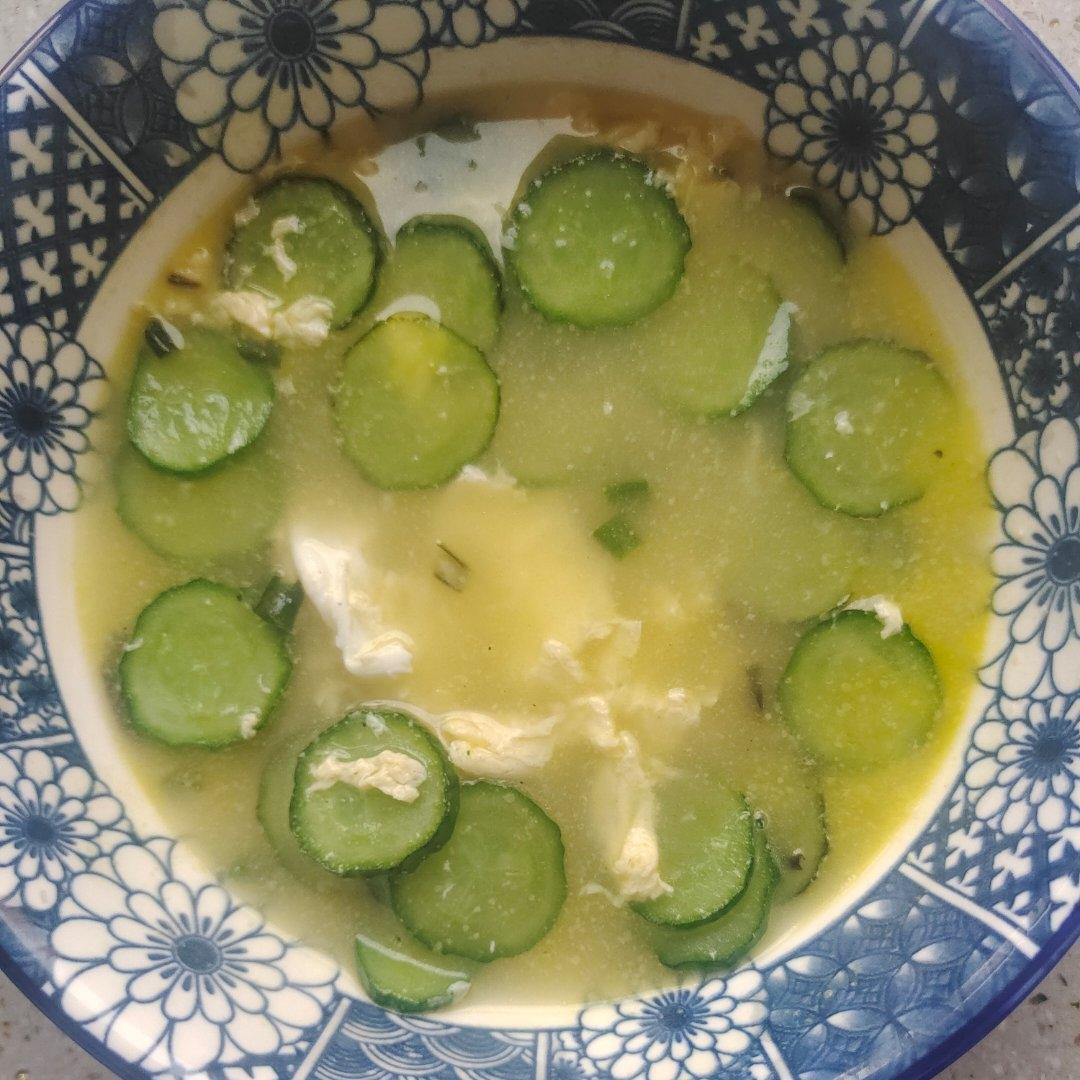 超鲜嫩好喝五分钟搞定黄瓜鸡蛋汤