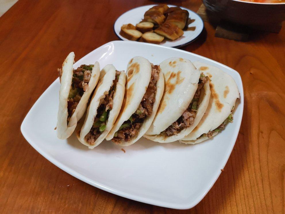 肉夹馍(白吉馍的制作)
