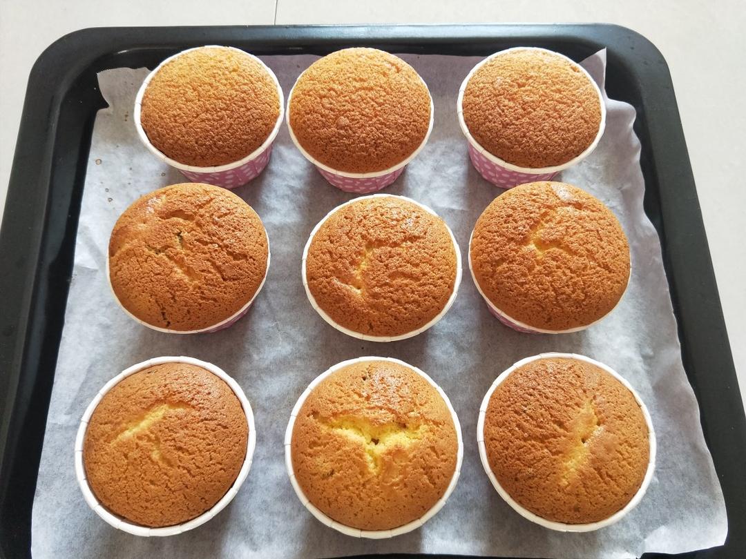 家喻户晓的明星款蛋糕：蜂蜜蛋糕