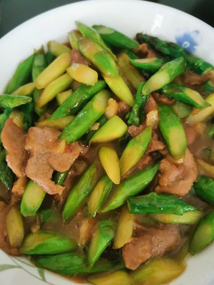 风中百合ioz9做的芦笋炒猪肉
