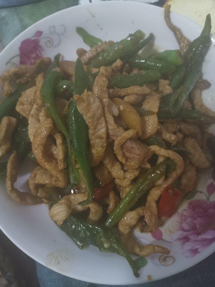 家常尖椒炒肉