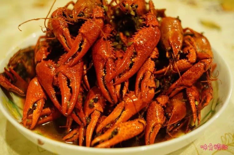 麻辣小龙虾