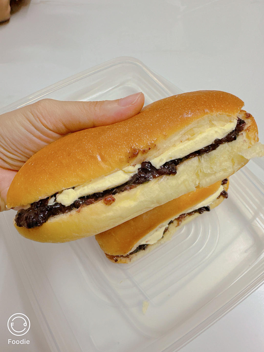 这可能是你吃过最软的「紫米奶酪面包」